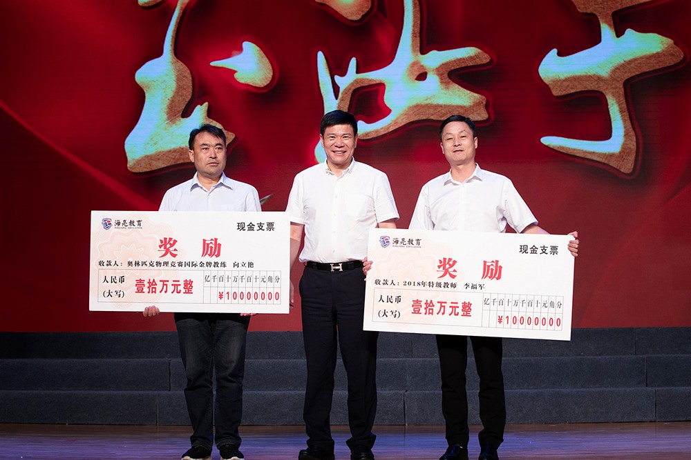 1536646611650225g9Zf.jpg B95I7564.jpg